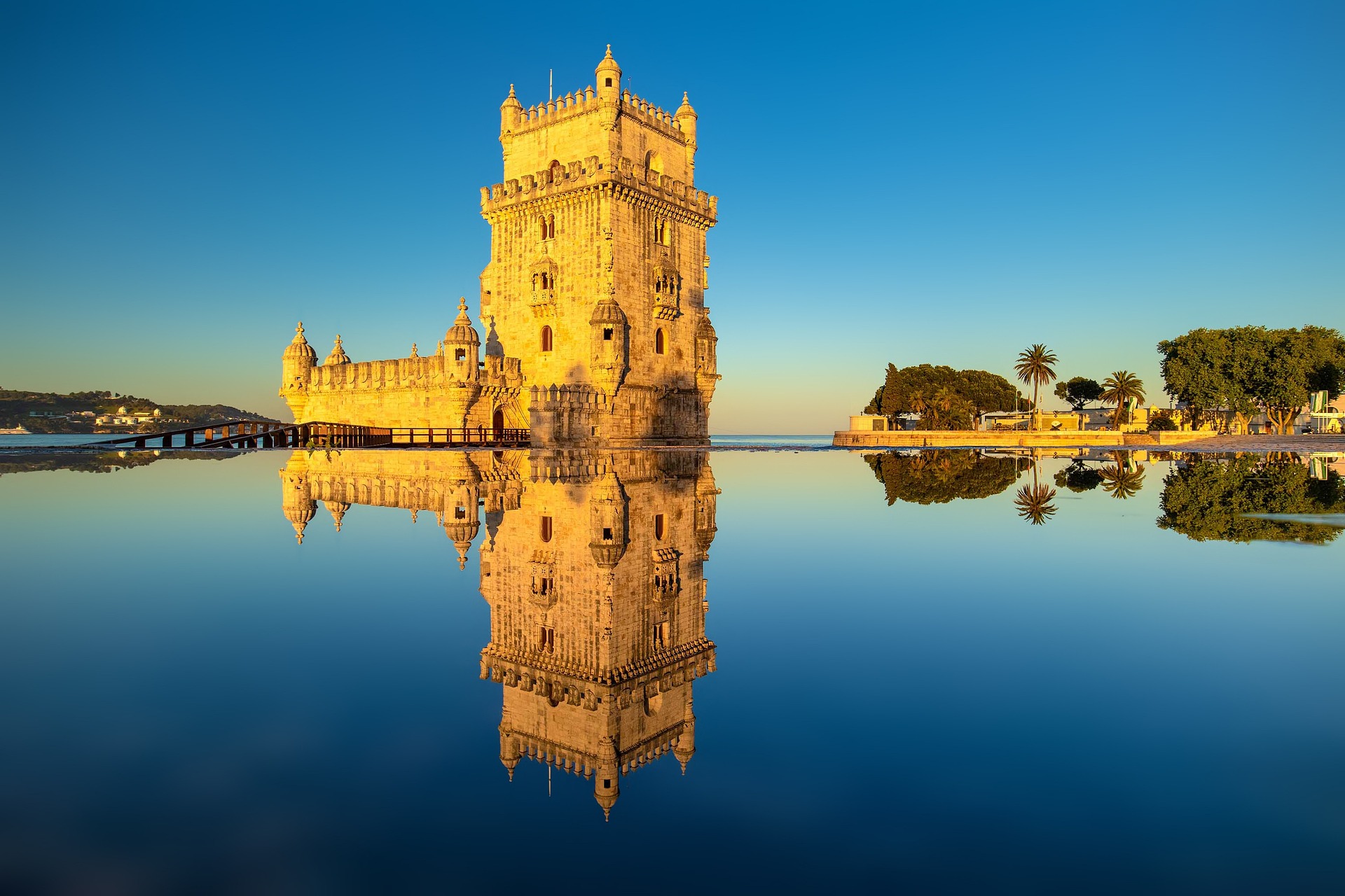 5-Day Classic Portugal Private Tour (Lisbon to Porto) — private tour in Portugal with a local driver-guide